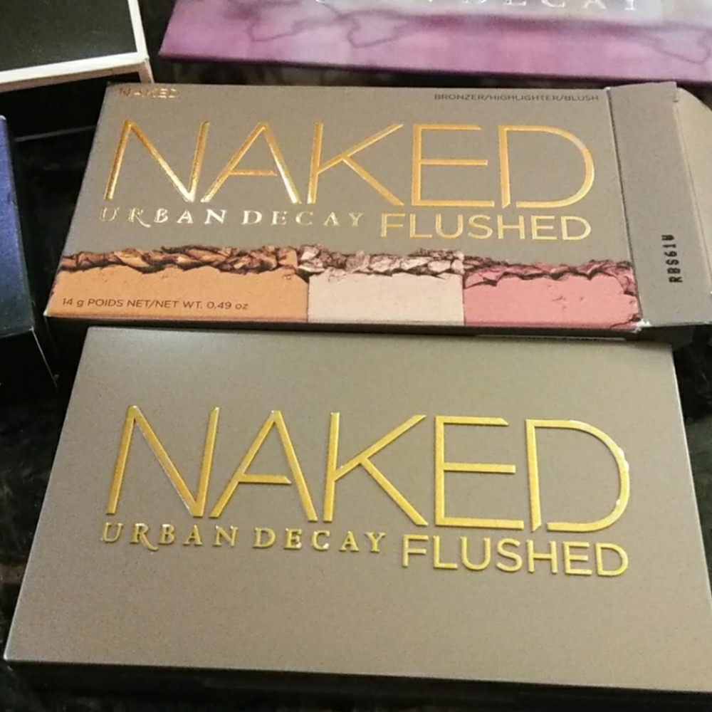 🔥 LAST ONE !! URBAN DECAY NAKED FLUSHED 🔥 - Picture 4 of 7